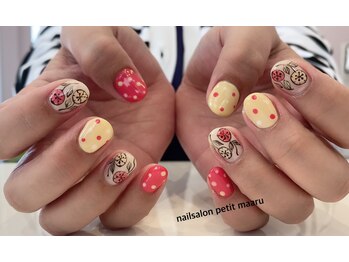 マール(maaru)/お花ネイル