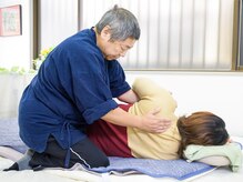 いっぽ自然整体院の雰囲気（歴20年のベテラン施術者による、心地よく効果の高い施術です。）
