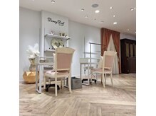 アインネイル(Aing nail)の雰囲気（Jr.・Newスタッフクーポンはこちらのお席へのご案内となります。）