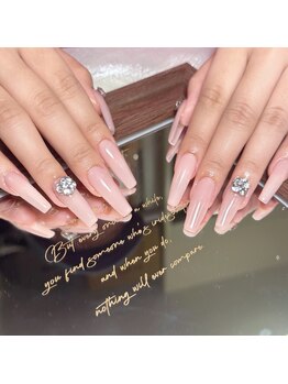 ポミ(POMI)/ヌードピンクのロングネイル