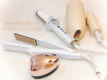 シュハル(Shuharu)の雰囲気（お出かけ前にも便利！ブラシ・ヘアアイロン・ドライヤー完備♪）