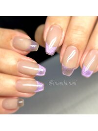 〈　フレンチネイル　〉