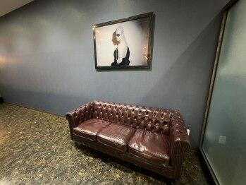 RBL イオンタウン岡崎美合店/待合スペース