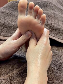 アンクス 会津若松店(ANKS)の写真/【むくみ×発汗HOT】アロマリンパマッサージ・フッドバス×発汗コース60分￥5,500→￥4,980 クーポン豊富◎