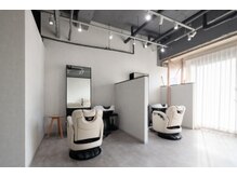 移動式シャンプー台で動く事がないので、夢見心地で帰れます♪