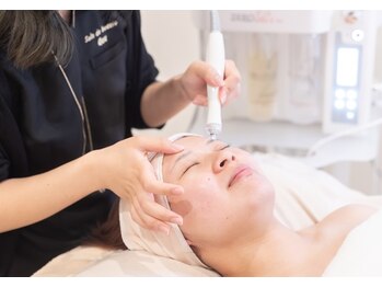 ソワンドボーテ クー(Soin de Beaut'e Quu)の写真/気になる毛穴にアプローチ!毛穴・くすみ・黒ずみ・ニキビにしっかり働きかける!リフトアップにも効果有◎