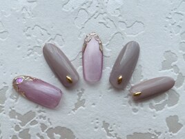 秋でもいけるシェルネイル