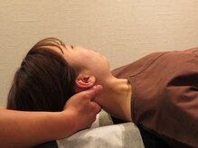 カツ整体院の雰囲気（骨盤からカラダの歪みを正していきます。）