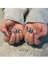 リッシュ(RICHE)/オリジナルグレーマグネット！