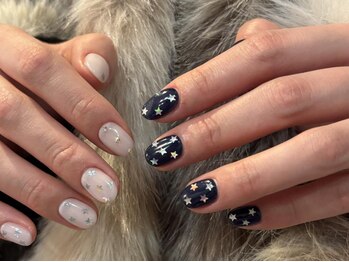 アイネイルズ 渋谷店(I nails)/【Karin.m】アシメホログラム