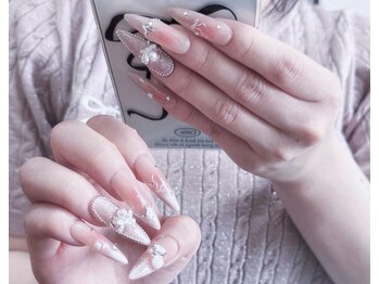 フラッシーネイルズ(Flashy Nails)の写真/【ワンカラー＋長さ出し￥9900♪】ワンカラー~派手めデザインまで丁寧×時短×リーズナブルに◎何色でも可能