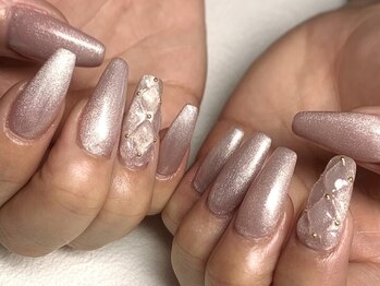 ミュウミュウ(MYUMYU)の写真/スカルプで爪の形やフォルムにこだわった長さだしで整えて、シンプルなデザインでも美しい仕上がりに☆