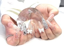 Ravie nail【3月28日NEW OPEN】/蝶々 ストーン埋め尽くし