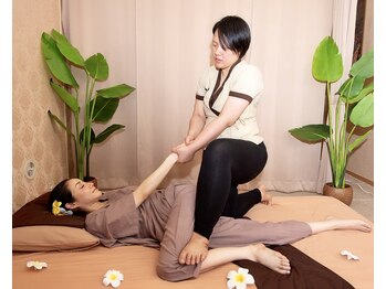 タイハンド(THAI HAND)/タイ古式マッサージ♪ストレッチ
