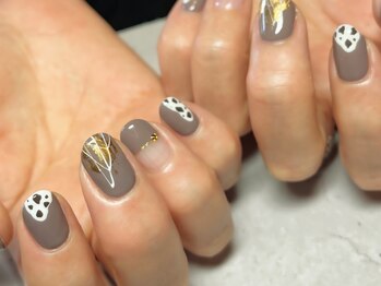 ポッシュ(Posh)の写真/【シンプルからモード系まで】家事や仕事の邪魔をしない短い爪でも楽しめる大人可愛いデザインをご提案