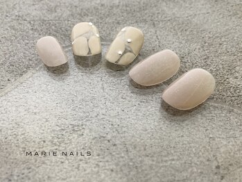 マリーネイルズ ららぽーと磐田店(MARIE NAILS)の写真/★初回オフ無料￥定額6600から！アートの種類豊富♪アフターケアも◎！1週間保証付き♪手足同時施術OK
