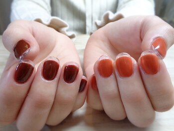 アミュリー ネイル アトリエ(Amury nail atelier)/ボルドー アシメ くすみカラー