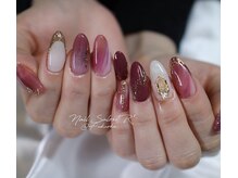 ネイルサロン R/スタイリングコース　8030円