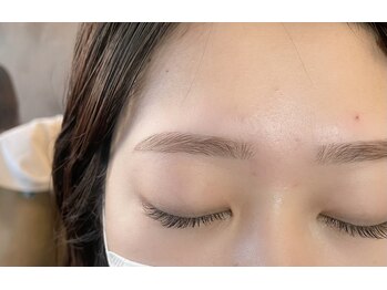 ダフネ(DAFNE)/メイク無しでも綺麗眉