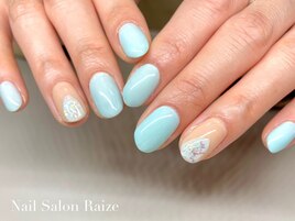 ニュアンスネイル/水色ネイル