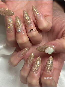 ルーム ビューティーラボラトリーズ(room beauty laboratories)/スカルプショート×ラメネイル