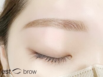 エストブロウ 麻布十番店(est brow)の写真/眉でお顔の印象が変わる！【アイブロウ￥4980】毛量調整の"間引き"でトレンドのふんわり眉に♪