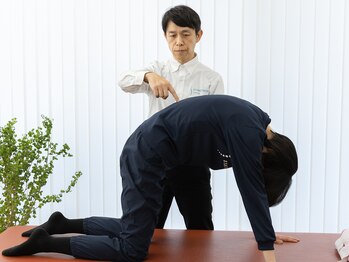コアトリム ステーション馬車道店【腰痛・首痛・肩こり・姿勢・脚のしびれ】/