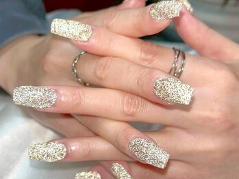 オープンセサミ ネイルアンドアイラッシュ 荻窪店の写真/初めてだからこそ大切にしたい、カウンセリングと提案力。落ち着いた雰囲気の中で、理想の指先をご提供★