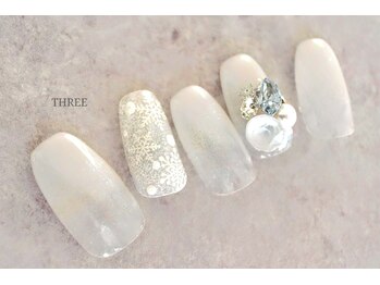 スリー 自由が丘(THREE)/スノーグラデーションネイル