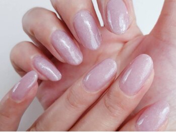 パステル(PASTEL)の写真/上質なネイルケアでシンプルネイルの映える指先に♪プロの施術で肌に似合うカラーのご提案も可能◎
