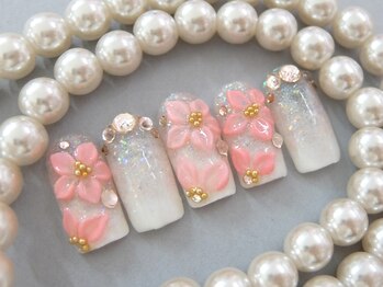 ネイルサロンミキ 横浜(MIKI)/手描きフラワー3D花スカルプ白