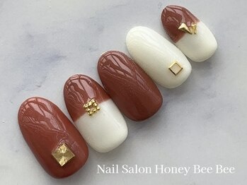 ハニービービー(Honey Bee Bee)/秋バイカラーネイル