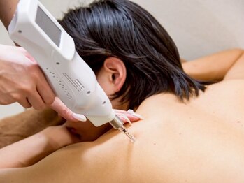 ルブレ 山形店(RUBURE)の写真/『当店人気☆リンパドレナーレ』『業界大注目!!エクソソーム』でしつこく繰り返す肩首コリ・腰痛改善！