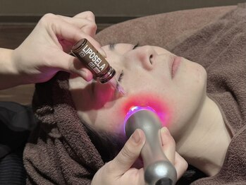 インプレス ラミールの写真/1度で驚きの変化！？切らないたるみ改善【顎下の脂肪分解♪リポセラ導入★￥11000】二重あごもスッキリ♪