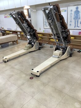 ニシノ整骨院/トムソン姿勢矯正