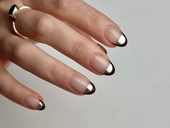 ビアンコ バイ アヤネイル(BIANCO. by Aya Nail)の写真/トレンドにとらわれない唯一無二のシンプルかつ独創的なデザイン。爪という白いキャンパスにあなたの色を…
