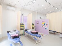 カルミア鍼灸接骨院の雰囲気（キッズスペースもあるので、お子様と一緒に来院できます。）