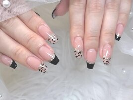 ヒョウ柄×フレンチ