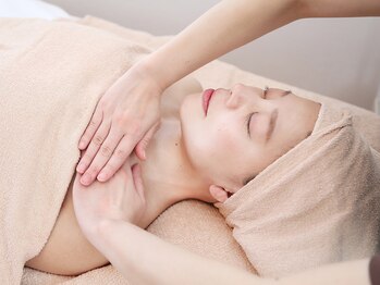 エミニティ トータルビューティーサロン(Eminity)/デコルテマッサージ