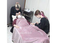 ビューティーサロン シェーラ(Shela)の雰囲気（同時施術可能！）
