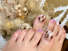 サロンドフォーエイチ(salon de 4H)/レオパードのニュアンスネイル