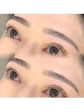 ネオリーブ ウリ(Neolive uri)/パリジェンヌ×アイブロウwax