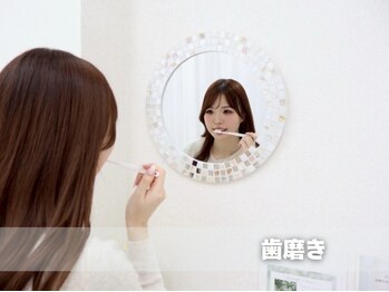 ホワイト 福岡博多店(WHITE)/ 8、歯磨き