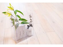 アクネ(ACNE)/Paris．正規取扱店