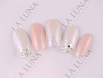 ラルナ ネイルアンドアイラッシュサロン(LA LUNA nail & eyelash salon)/2月3月◇定額ボリューム◇