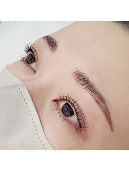 アイラッシュサロン モッペル(Eyelash Salon Moppel)/眉毛とパーマ