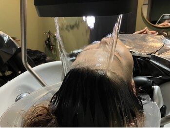 釈迦頭/有水ヘッドスパの頭浸浴