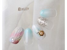 グラティフィー(gratify)/夏のシェルネイル