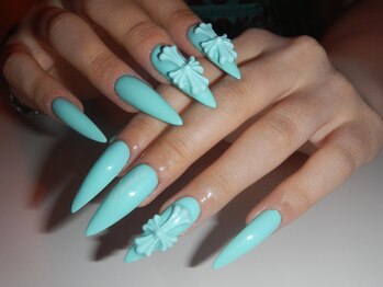 エックスネイルトウキョウ(X NAIL TOKYO)の写真/トレンドのロングネイルなら当サロンへ♪爪の状態に合わせ、魅力的に見える黄金バランスを追求します☆
