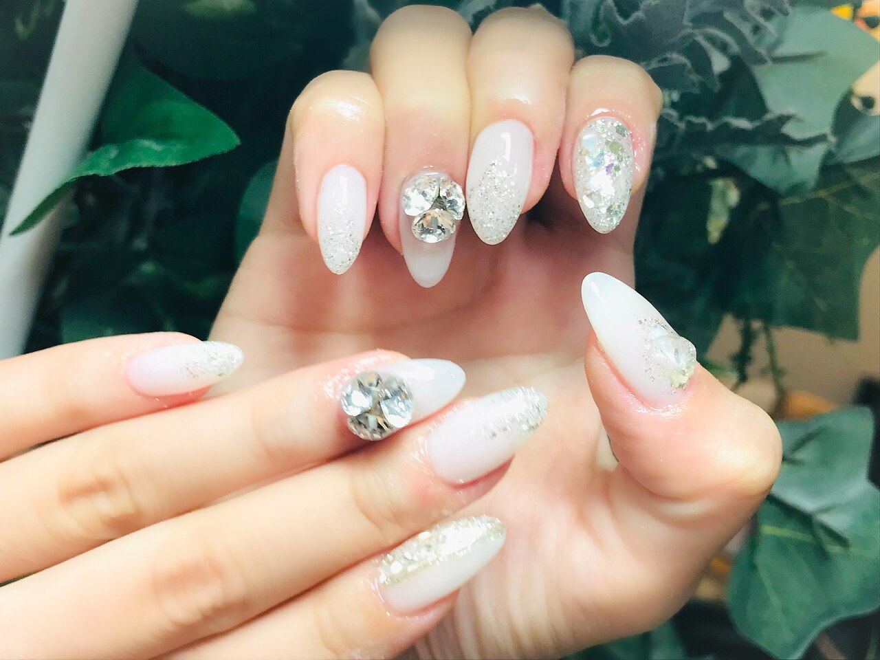 2025年春】シアーホワイトネイル|BIGLOBE Beauty 2025年春】シアーホワイトネイル|BIGLOBE Beauty
